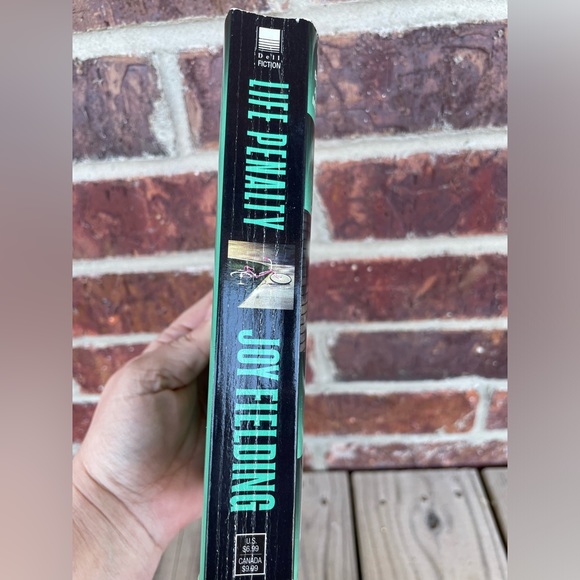 Life Penalty By Joy Fielding Paperback Book - Picture 4 of 9
